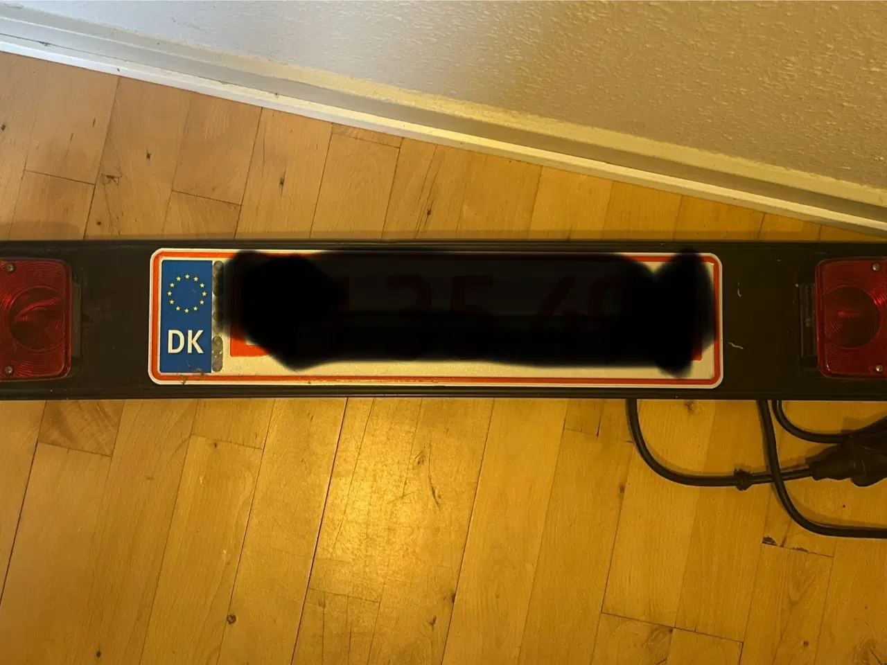 Billede 2 - Nummerpladeholder til f.eks cykler mm