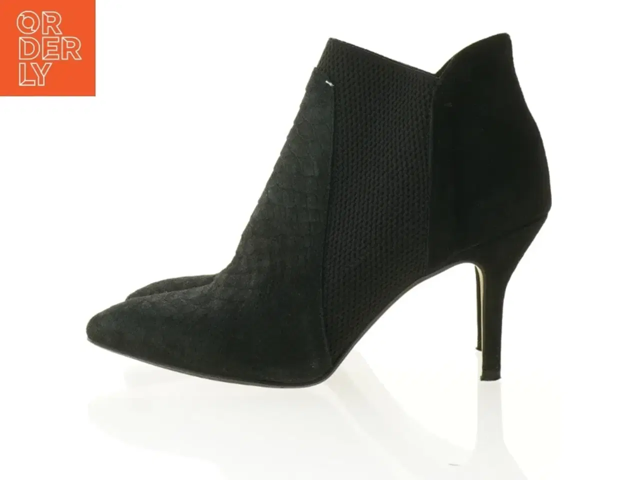 Billede 1 - Sorte stilethæle fra Gardenia (str. 38)