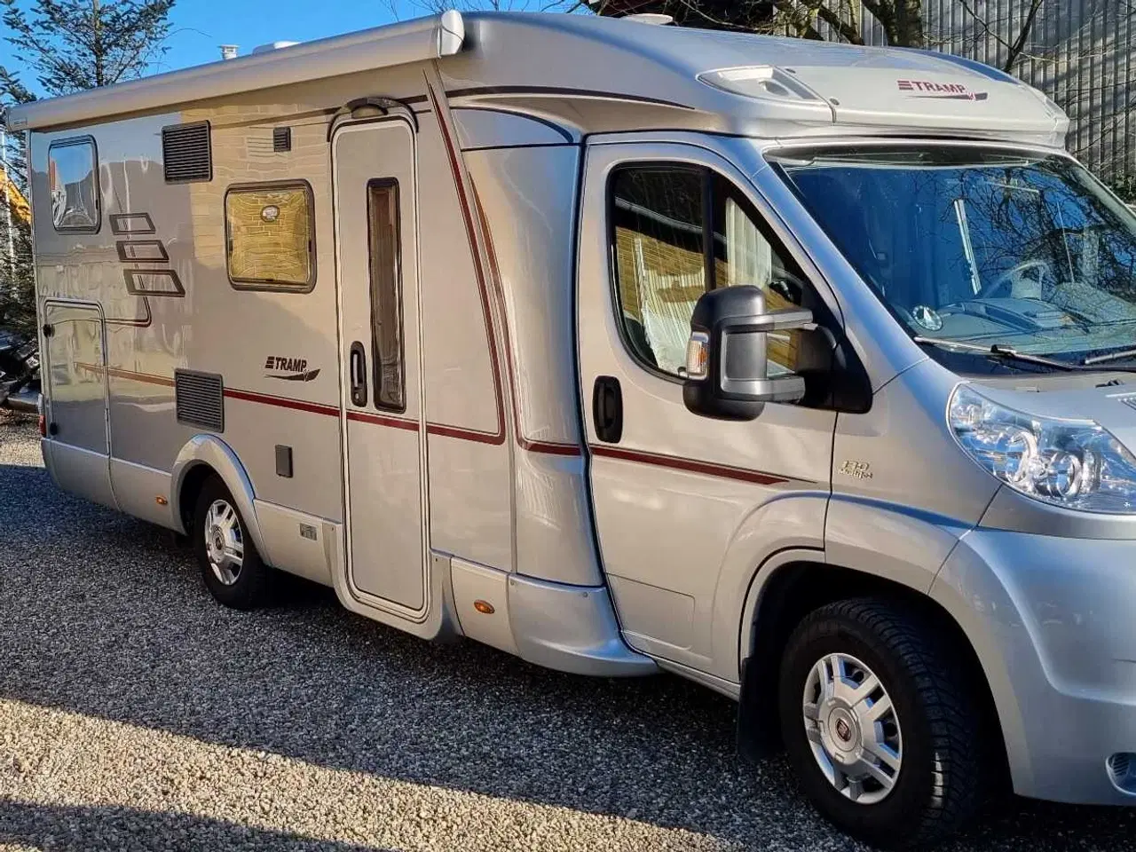 Billede 2 - Hymer T674 Fiat Ducato 2,3 – 130 HK Tramp SL til s