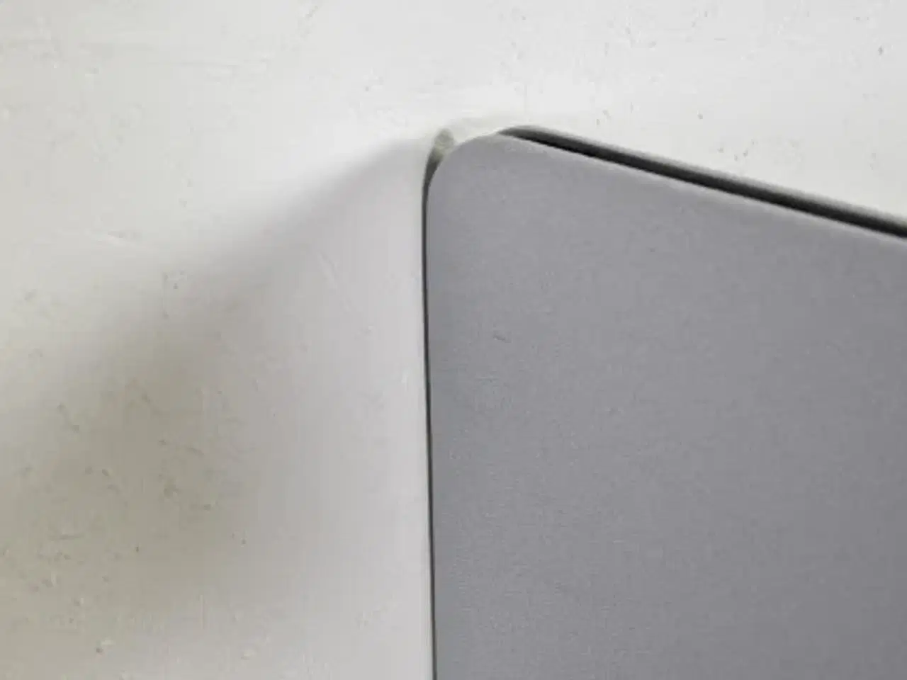 Billede 5 - Lintex edge bordskærm i lysegrå, inkl. 2 sorte beslag