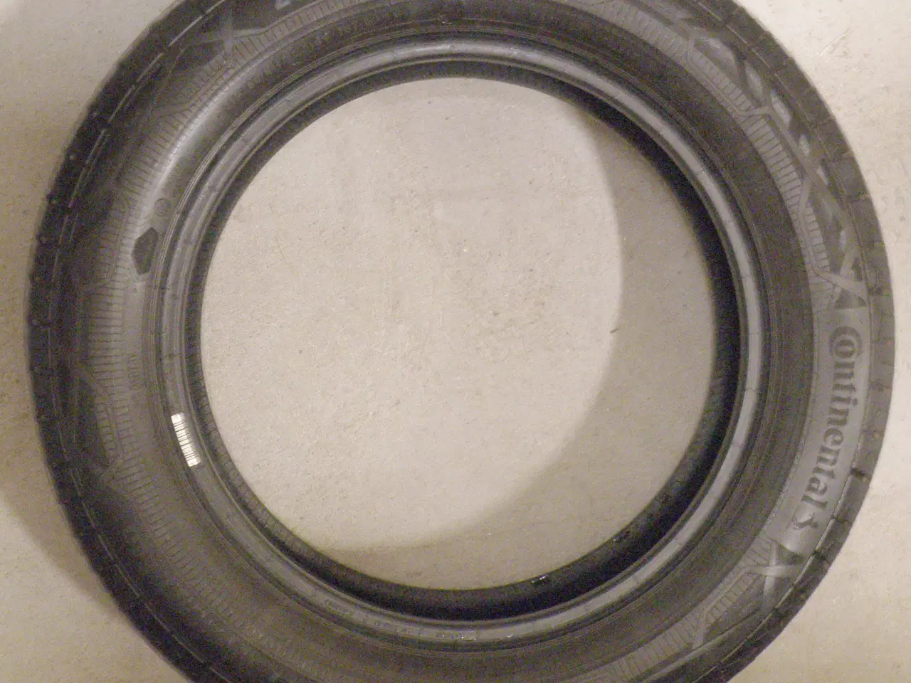 Billede 1 - 4 Sommerdæk 17 tommer - Continental 215/60 R 17 C