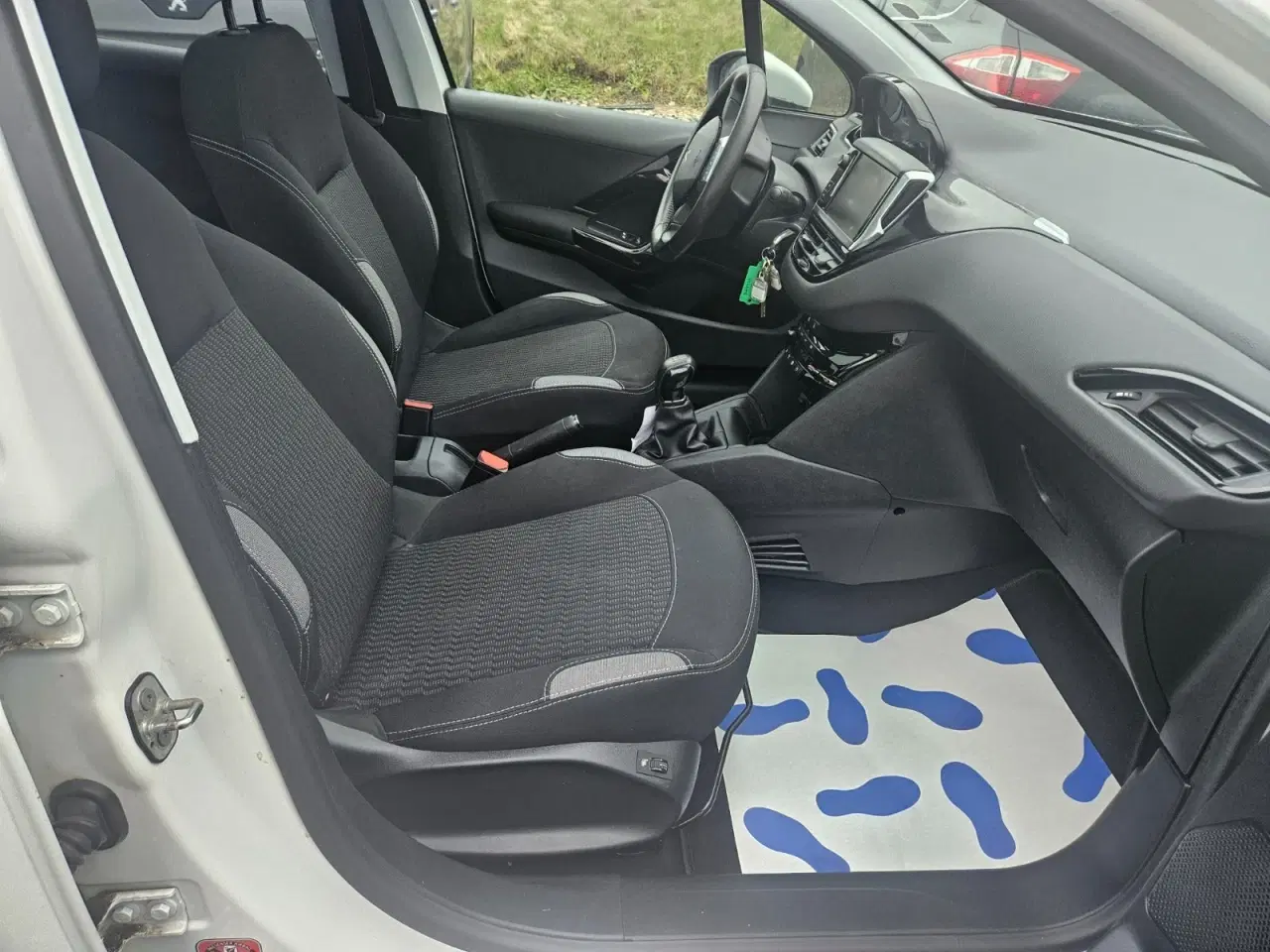 Billede 8 - Peugeot 208 1,2 VTi 82 Allure Sky