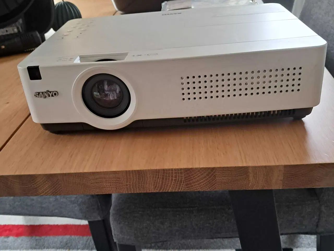 Billede 1 - Sanyo projektor