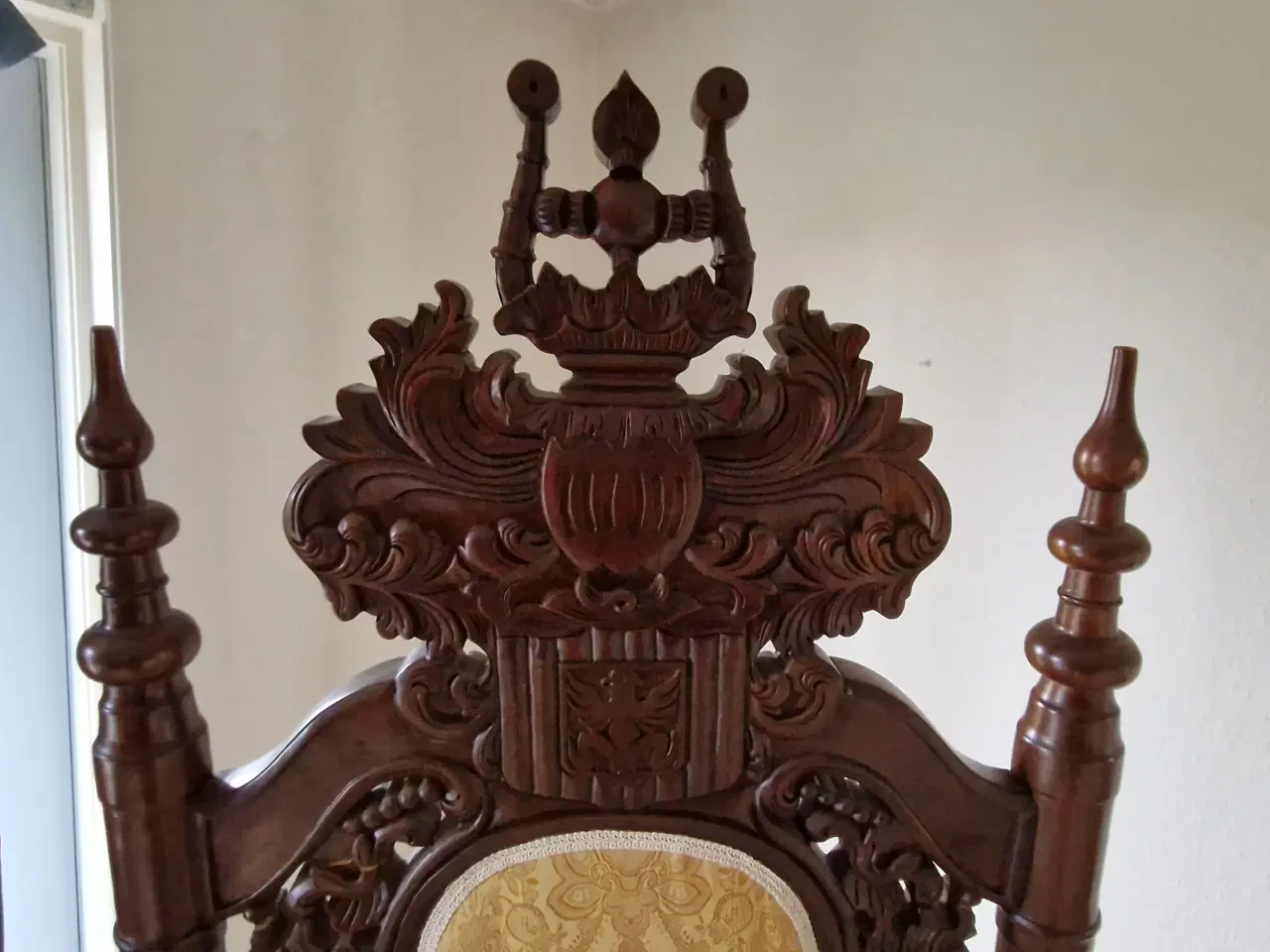 Billede 8 - En flot special stol til salg