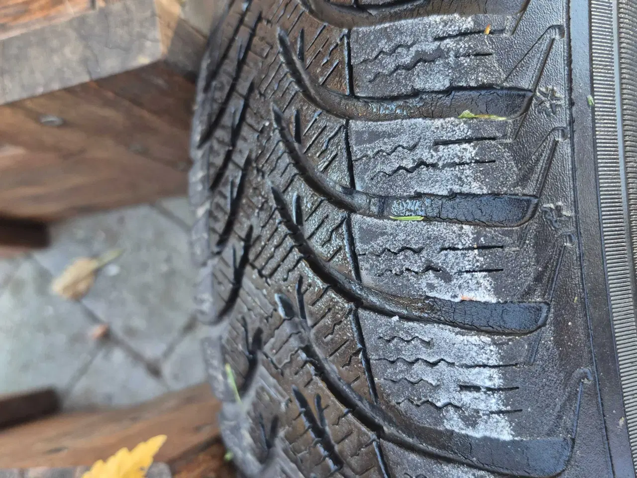 Billede 4 - Vinterdæk på fælge til Peugeot