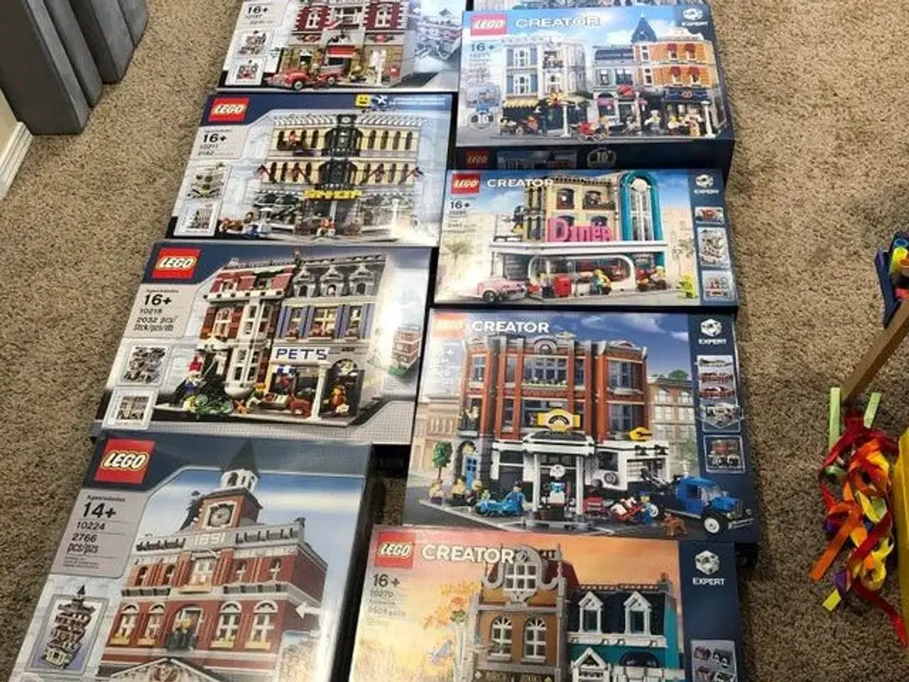 Billede 1 - Stor samling af udgået LEGO æsker sælges