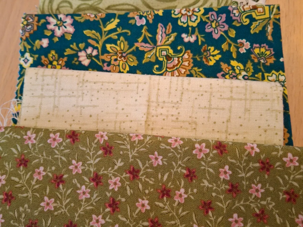 Billede 6 - karton til patchwork 50/restestof pr pakke 20