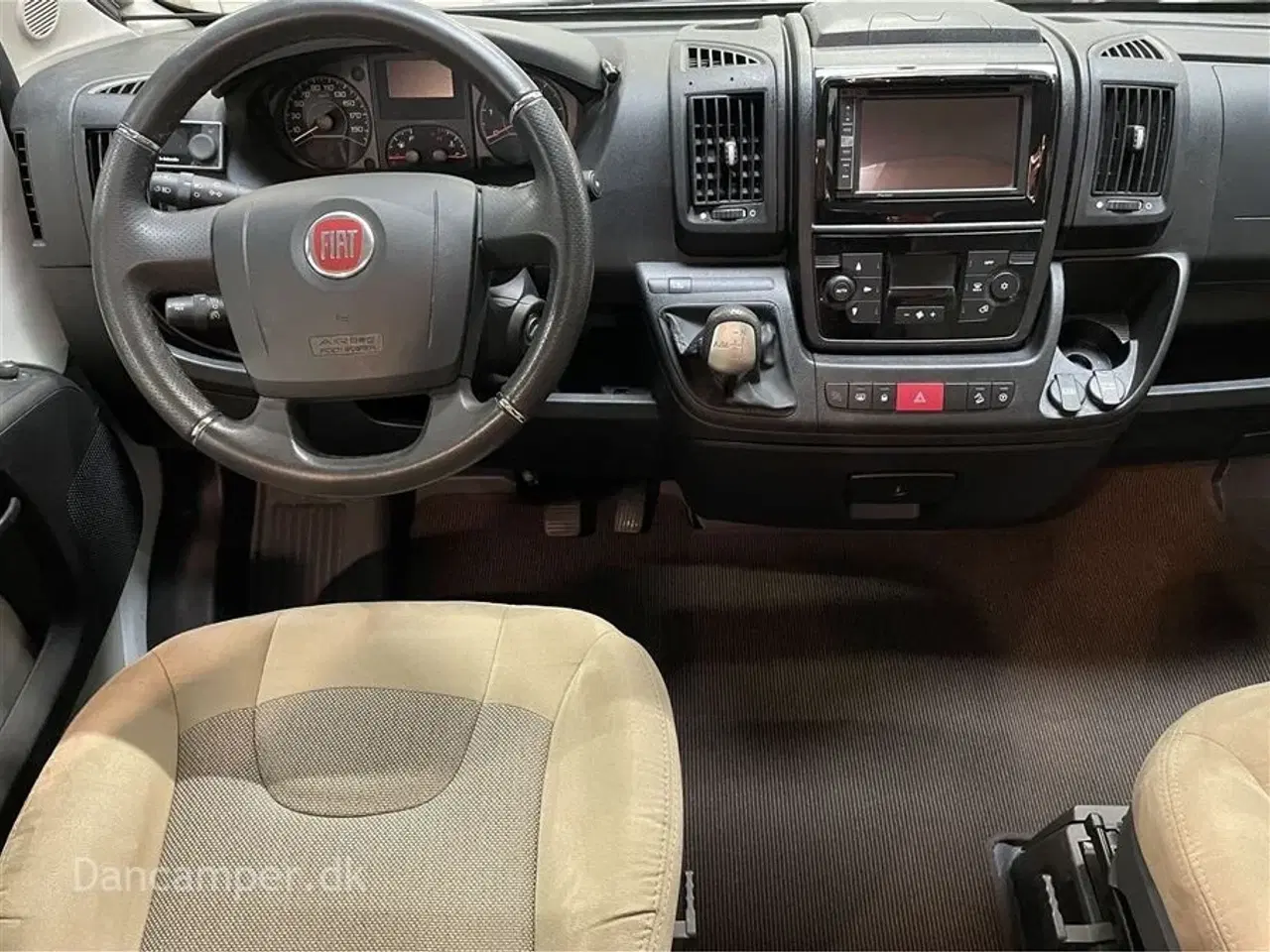 Billede 12 - 2019 - Carthago premium van 600 DB   Luksus rejsevogn under 6 meter. Truma combi diesel varme, Webasto motorvarmer mm.