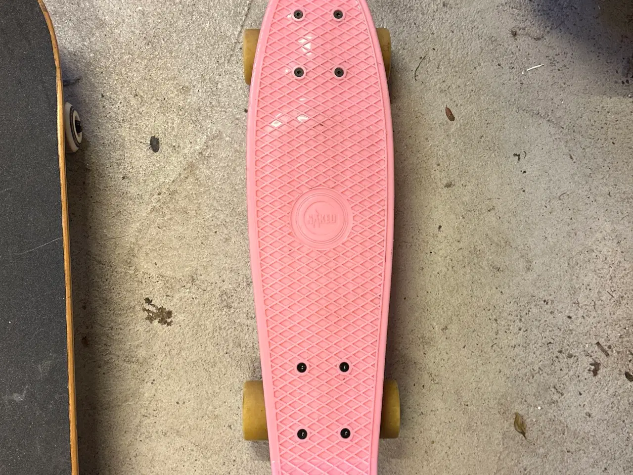 Billede 1 - Lyserødt penny board 