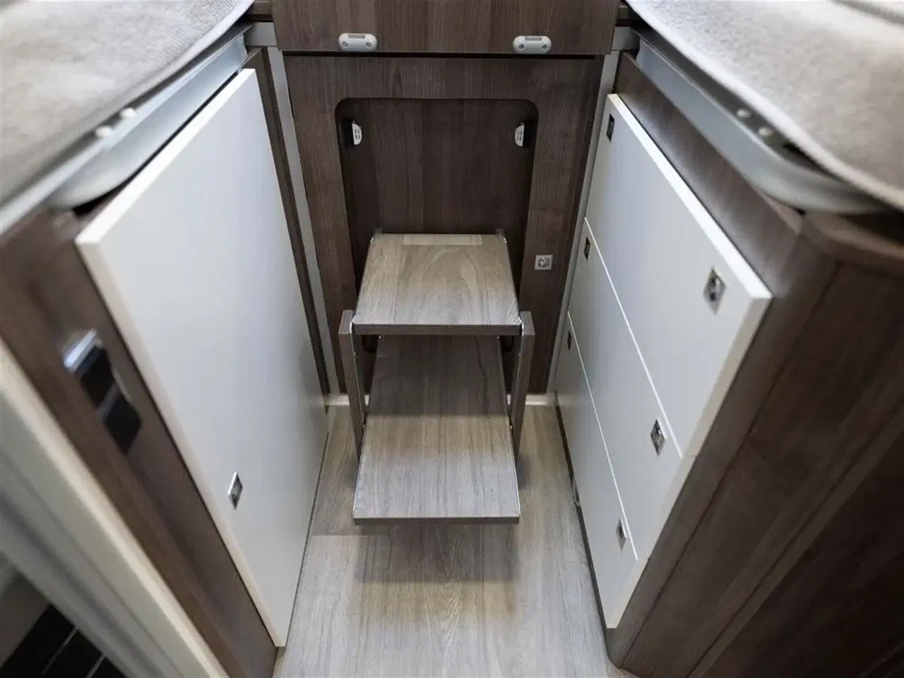 Billede 22 - 2026 - Benimar Tessoro T463