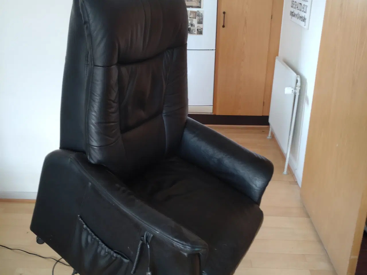 Billede 2 - Læderstol med rejse- og liggefunktion