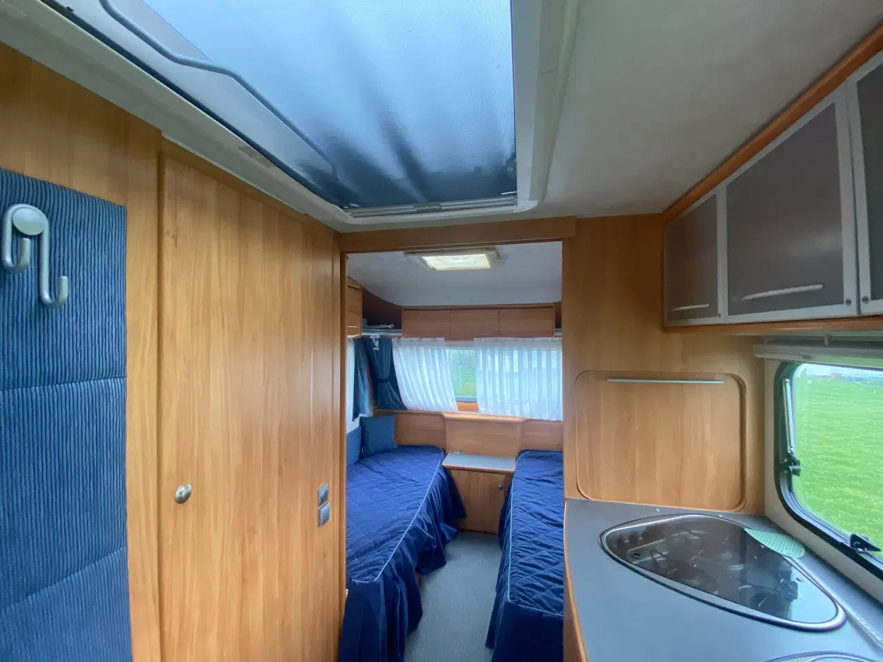 Billede 4 - 2006  Adria adora  472  enkelt seng 