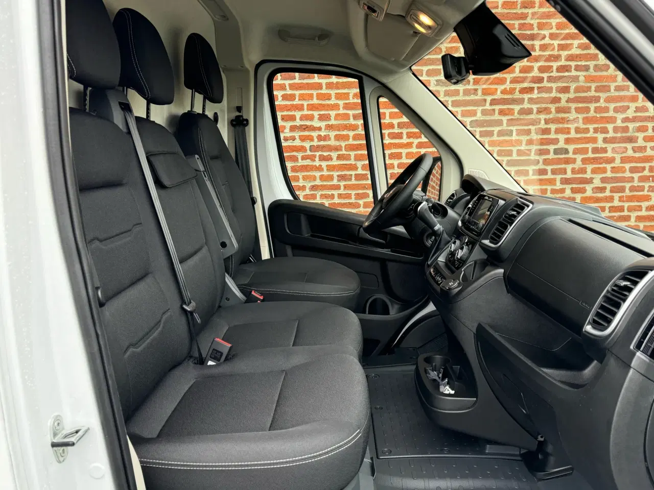 Billede 19 - Opel Movano XE Van Van Movano XE Van 35 L2H2 BHDi 140 A8 2.2 BlueHDi 140 Aut L2H2 Aut Automatisk