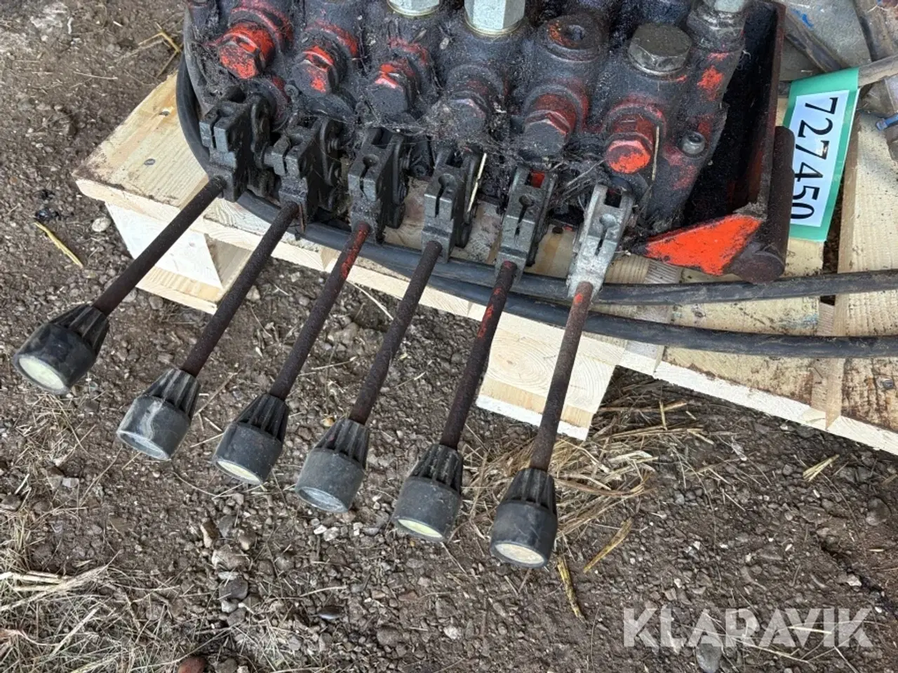 Billede 9 - Hydraulisk ventilblok og støtteben