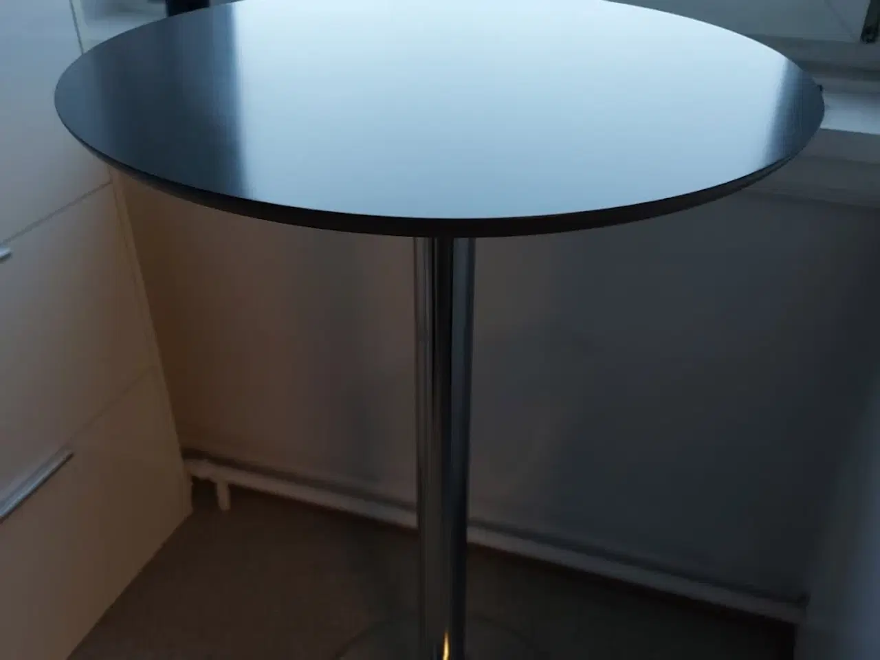 Billede 2 - CAFE BORD MED GRATIS STOLE