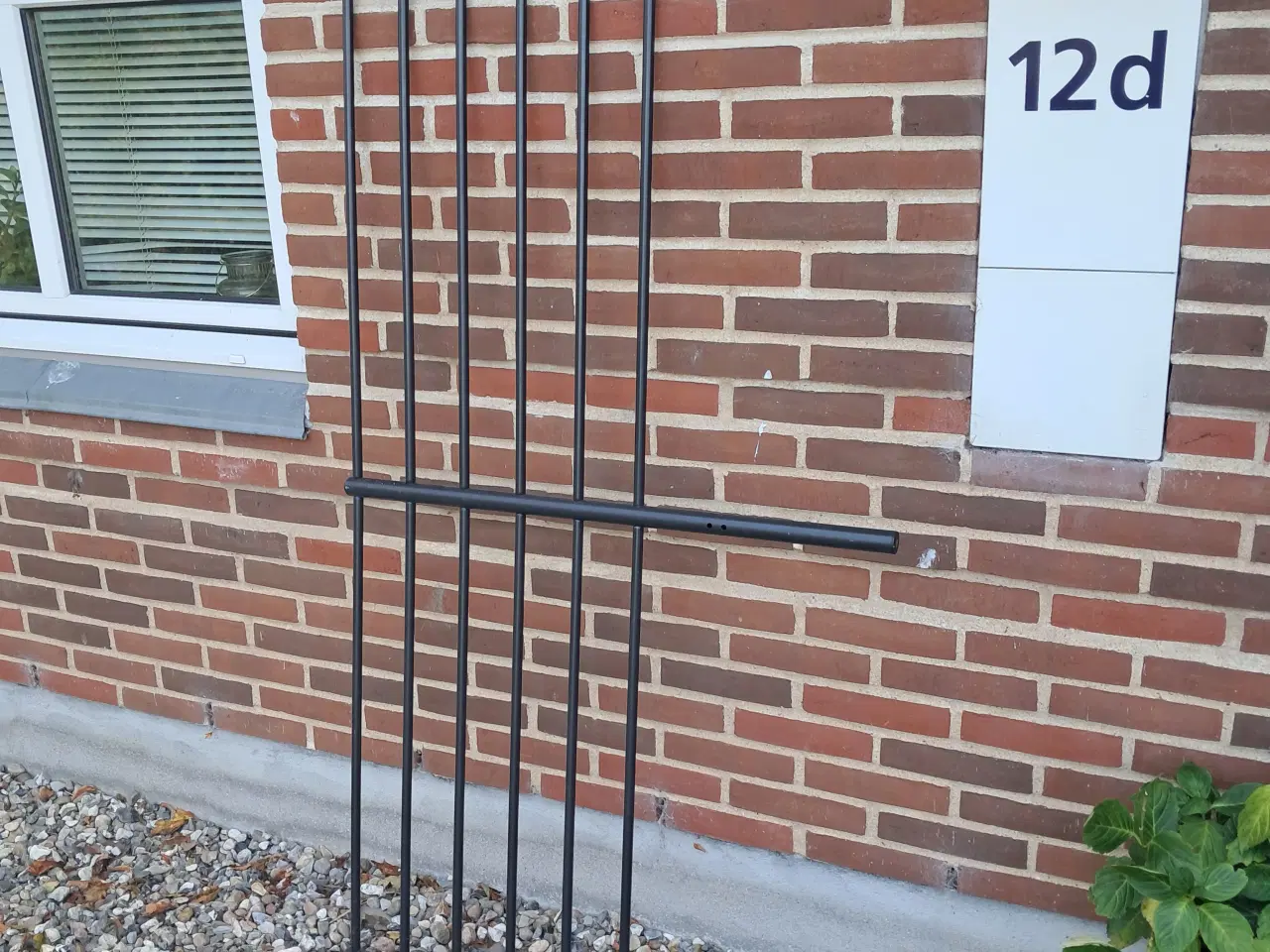 Billede 1 - Senge gavl I sort jern, mål 160