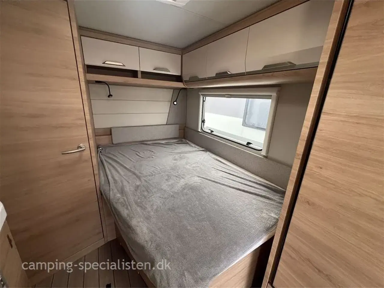 Billede 4 - 2023 - Knaus Südwind 500 UF "60 Years Celebration"   Knaus Südwind 500 UF 60-Years 2023 - Se den nu hos Camping-Specialisten.dk