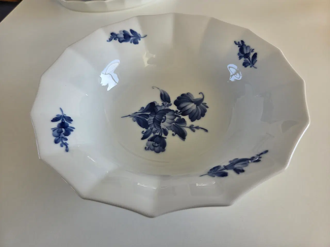 Billede 5 - Blå Blomst kantet kaffestel og serveringsfade