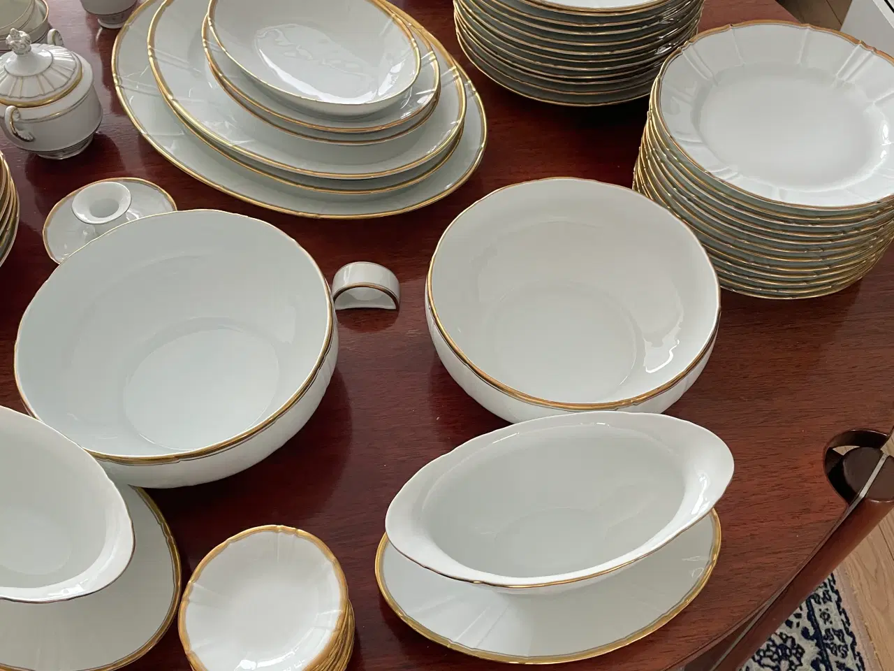 Billede 1 - B&G Offenbach kaffe- /spisestel til 12 Pers.