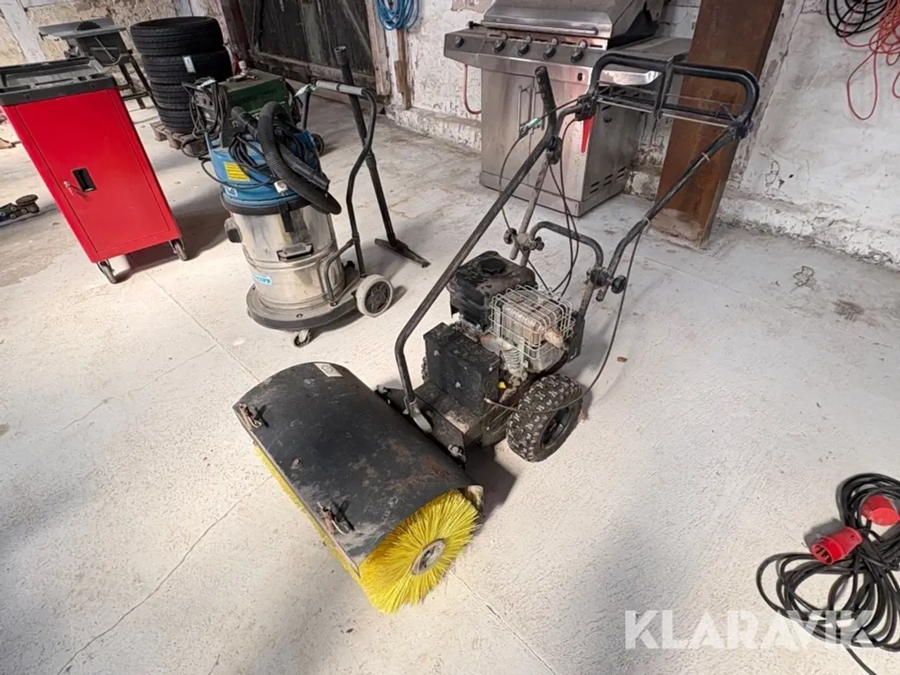 Billede 1 - Fejemaskine