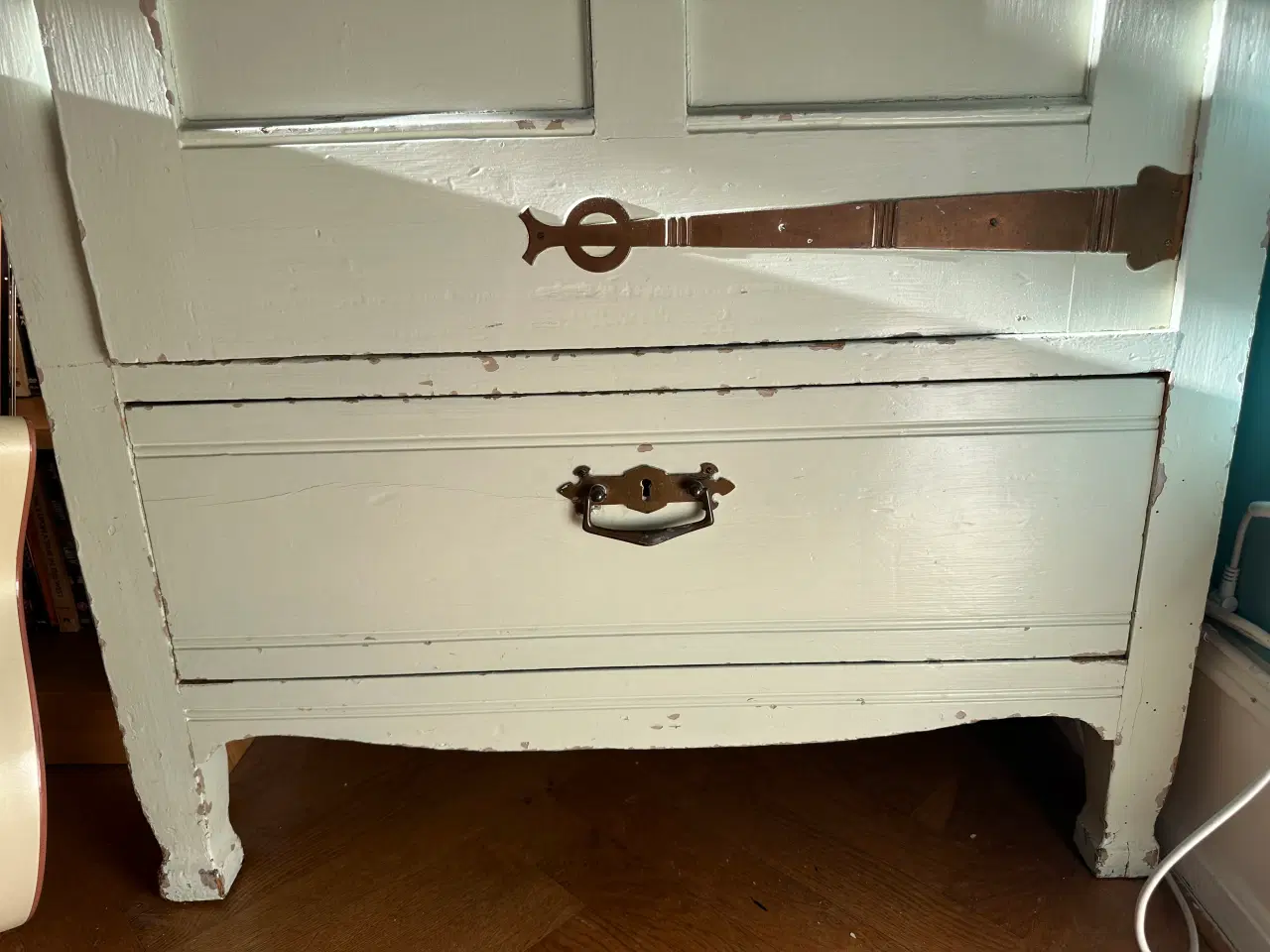 Billede 8 - Klædeskab - hvidt - mange muligheder