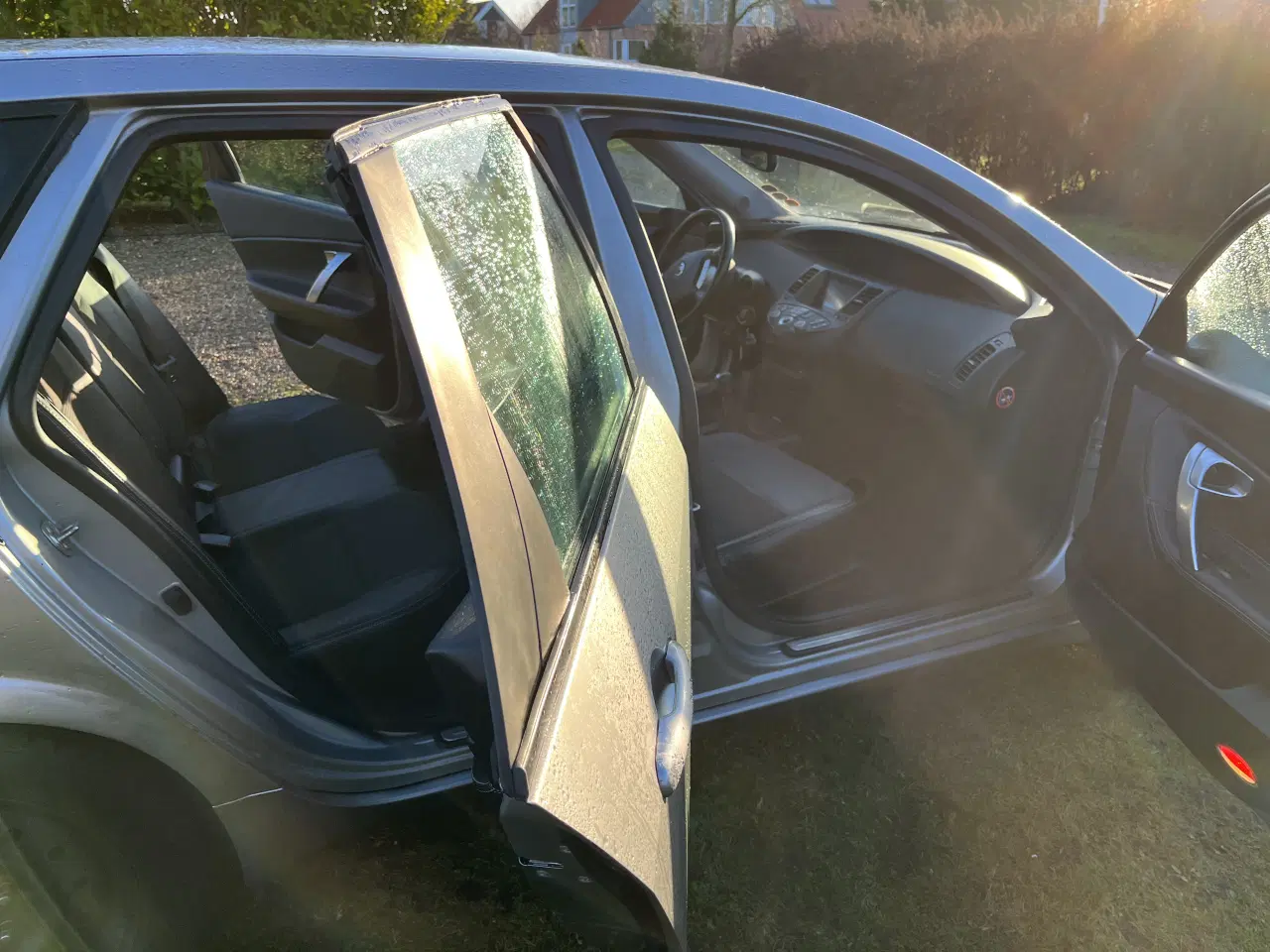 Billede 4 - Nissan Primera 1.6i st.car