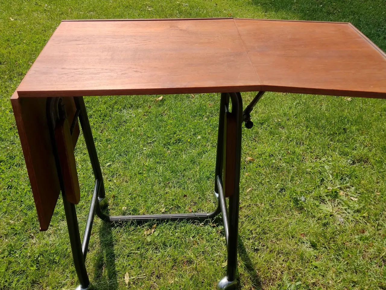 Billede 2 - Teaktræ bord