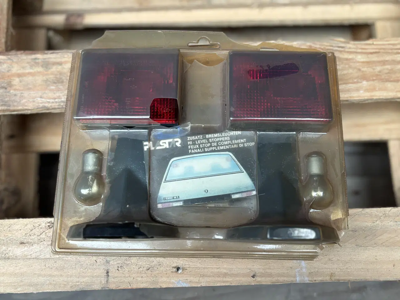 Billede 1 - Stoplygter retro til bagruden på bil