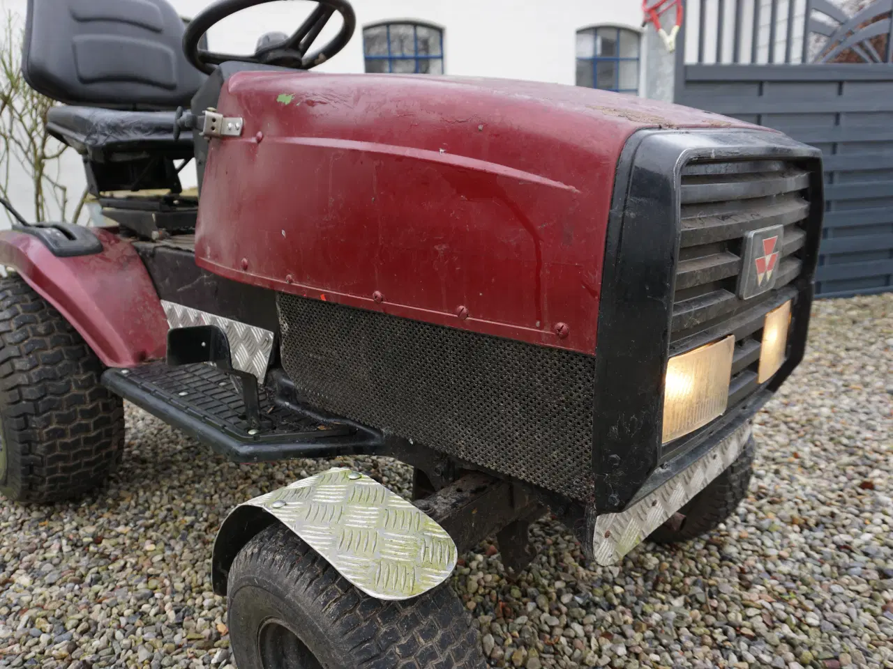 Billede 2 - Motorhjelm til havetraktor