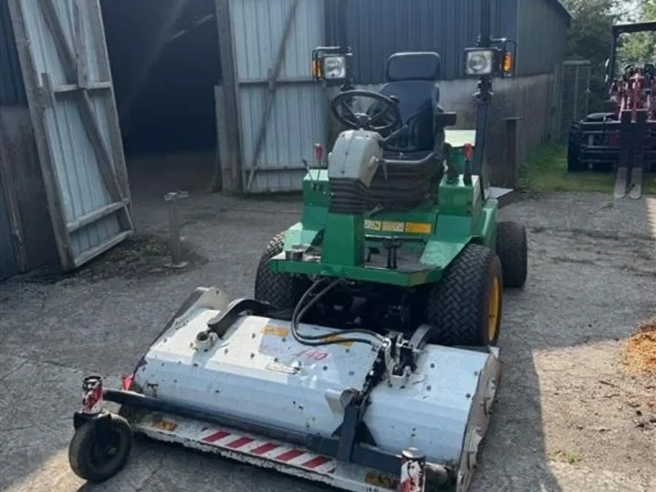 Billede 2 - - - - Plæne- og parkmaskiner Matra 300 4 wd 920 kg