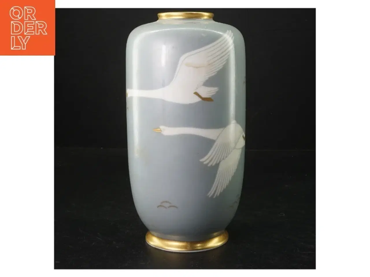Billede 2 - Blå vase med guldkant og svanemotiv fra Rosenthal (str. 21 cm. 10 cm i diameter)