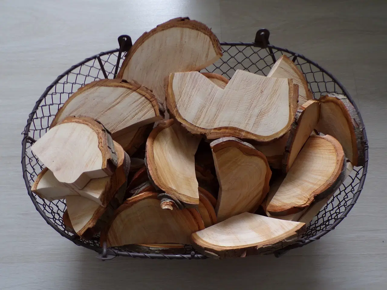 Billede 2 - Halve thuja skiver 20 stk. ass.