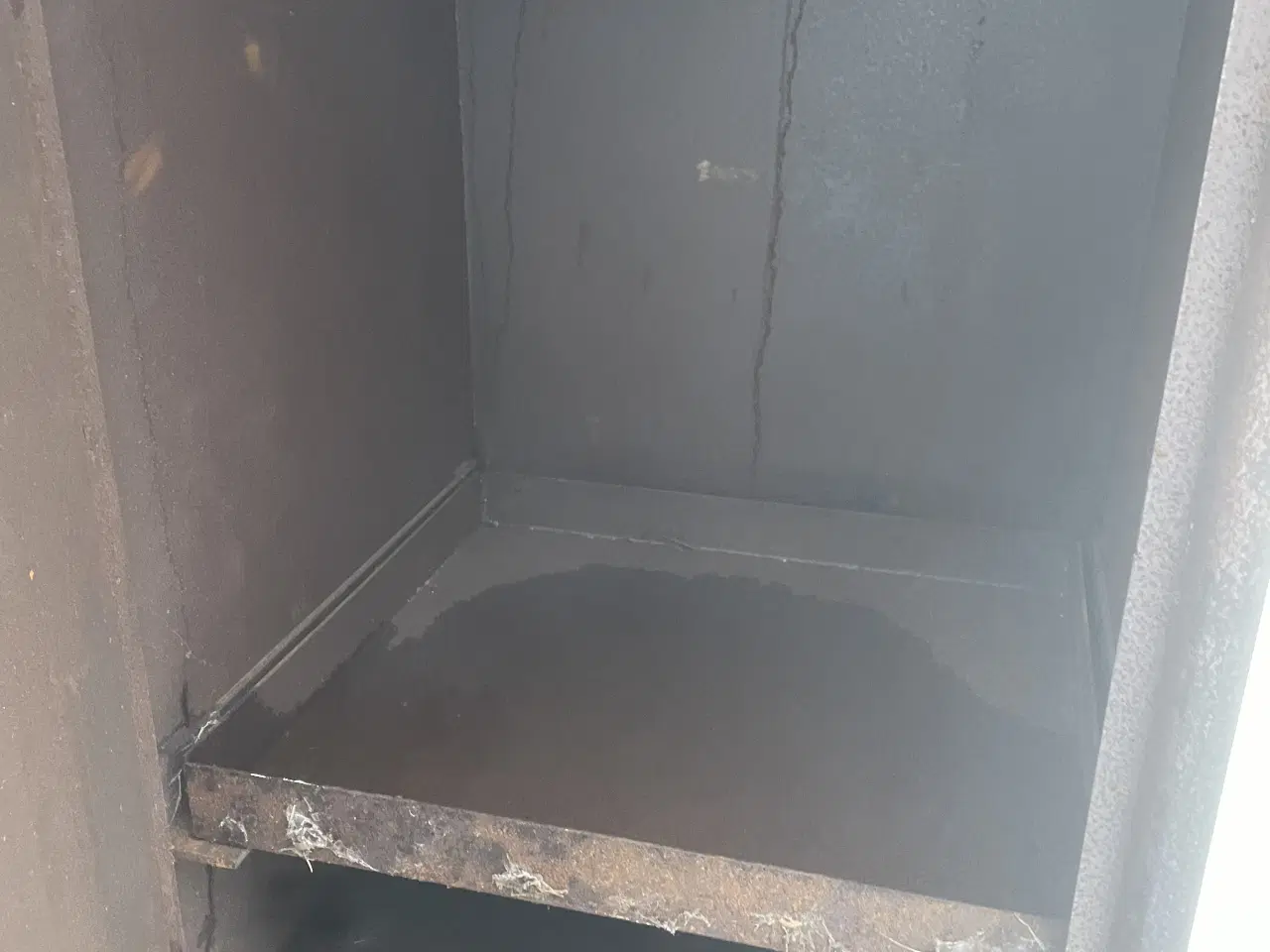 Billede 3 - røgeovn i metal.