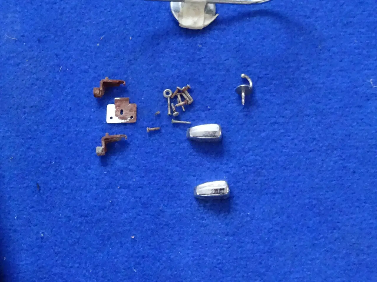 Billede 8 - MKP campingvogn borde,lampe,gardin ophæng,stænklap