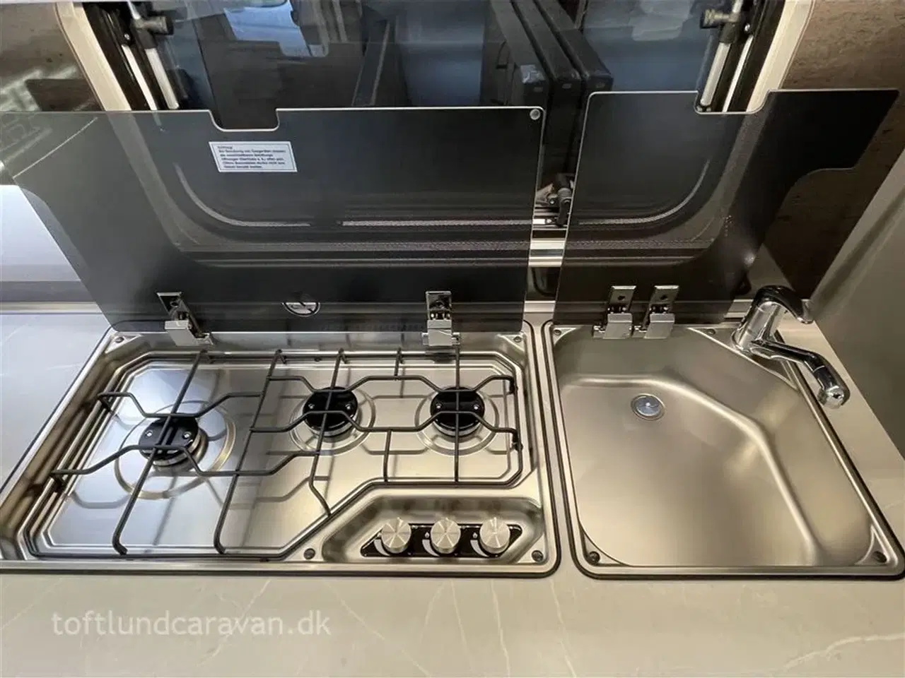 Billede 11 - 2025 - Hobby Excellent 560 CFe   NY 2025 MODEL, KÆMPE SIDDEGRUPPE OG KØKKEN. SENG 160*200cm. Super flot Excellent, NU PÅ LAGER.