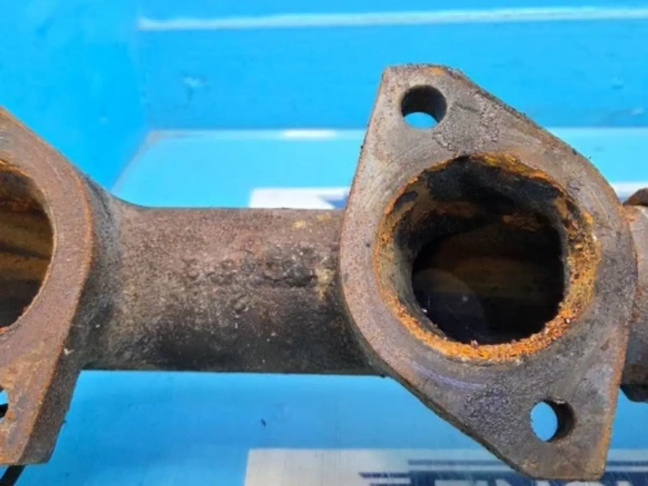 Billede 11 - John Deere 6125HZ001 Udstødningsmanifold R116838