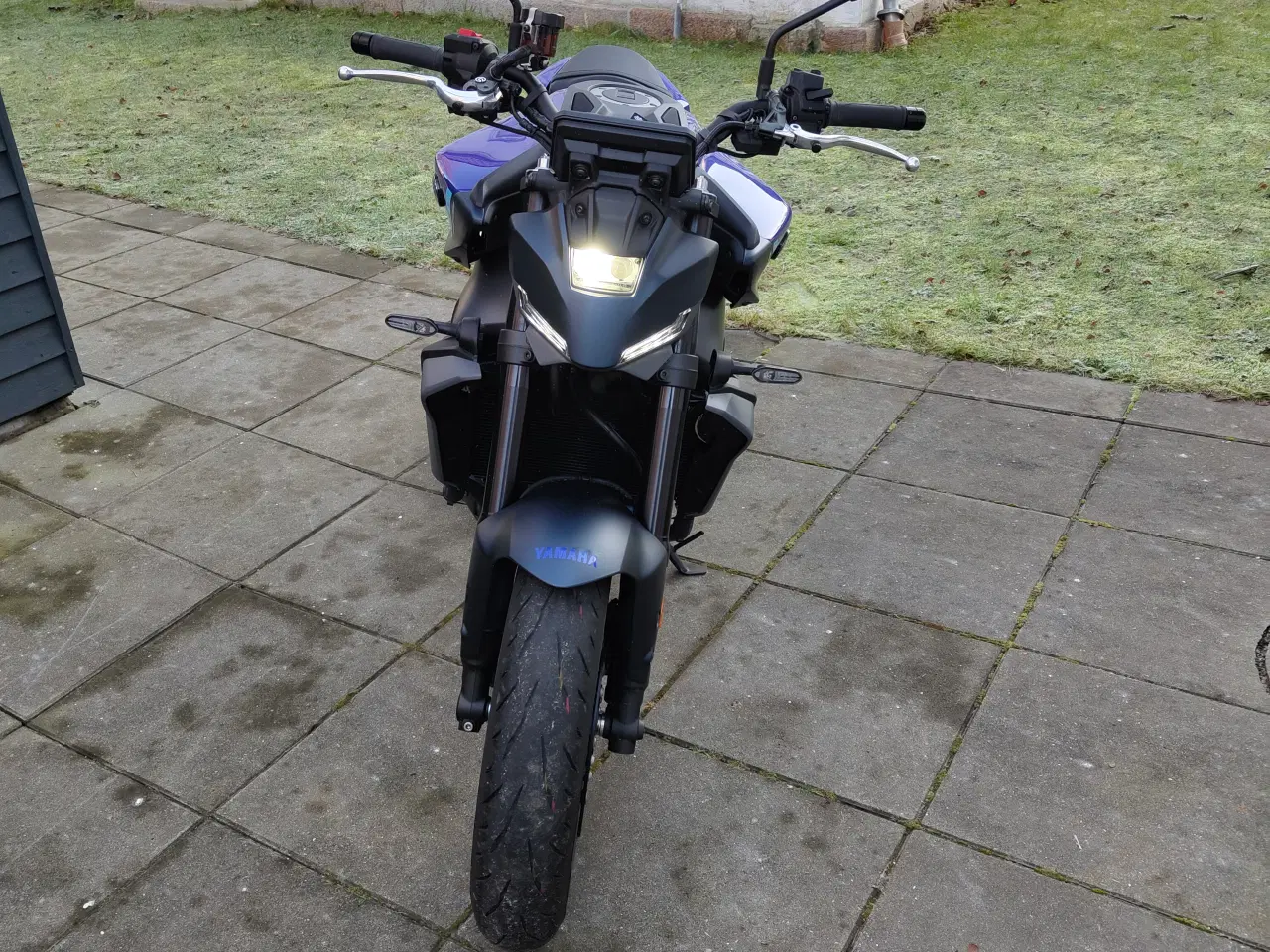 Billede 2 - Yamaha MT-09 lige kørt til. 