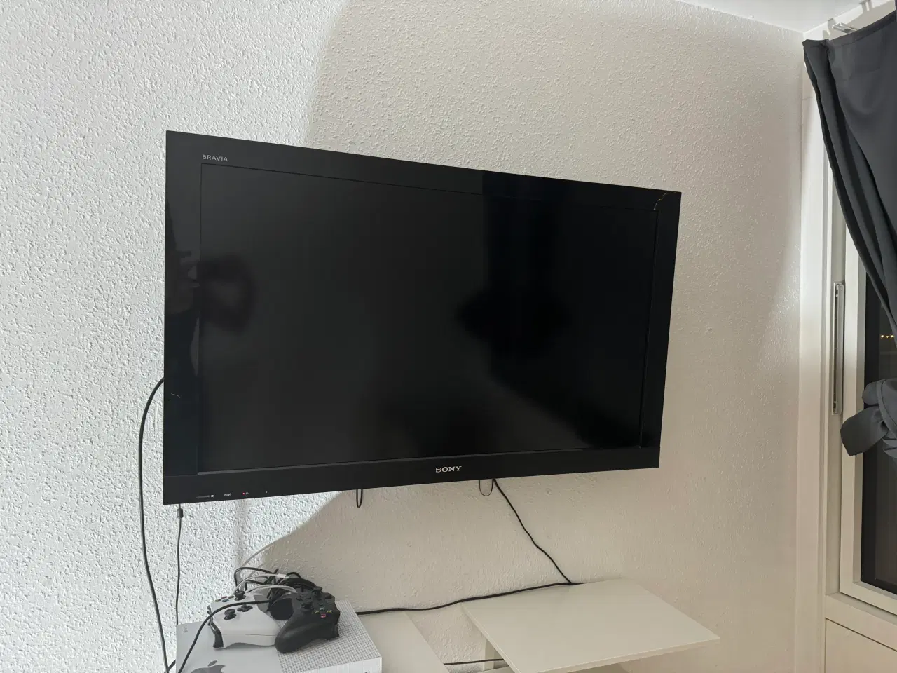 Billede 1 - Tv med beslag 40” 