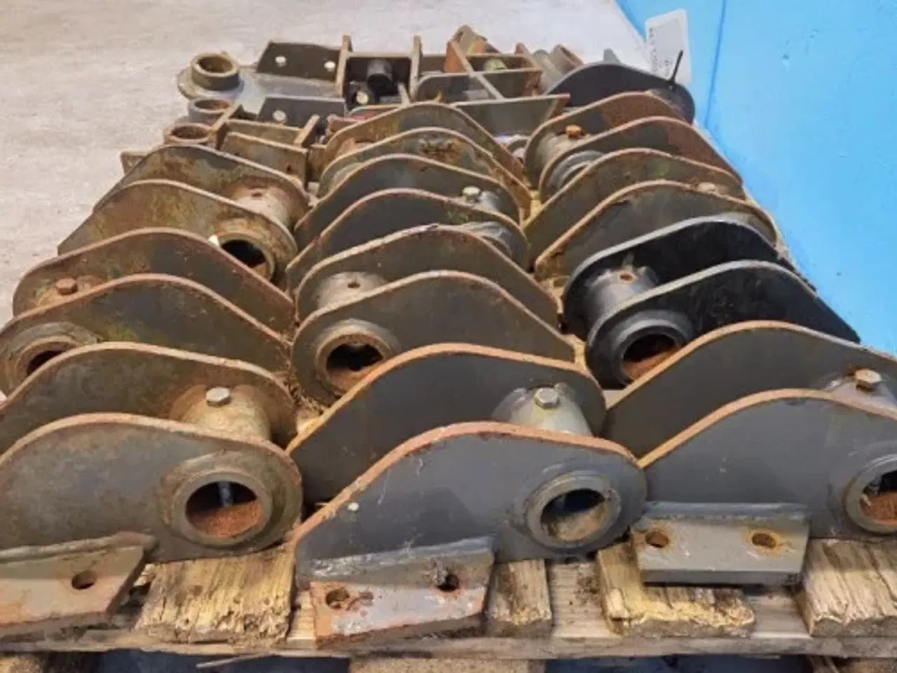 Billede 6 - New Holland B115C Dele til Pallegafler 87310374