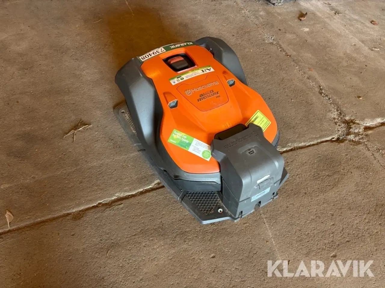 Billede 7 - Robot plæneklipper Husqvarna 550 med ladestation