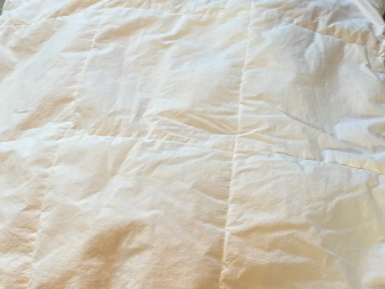 Billede 3 - Babydyne, madras og 2 lagner