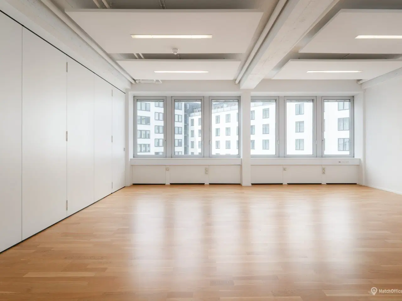 Billede 16 - Centralt og lyst kontorlejemål 50 meter fra metro