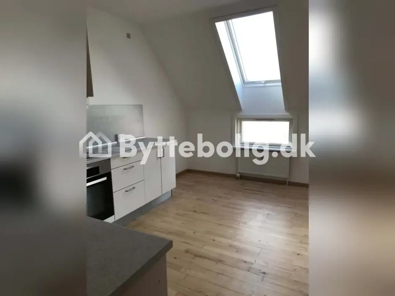 Billede 8 - Lys og rummelig 3v på Sigynsgade