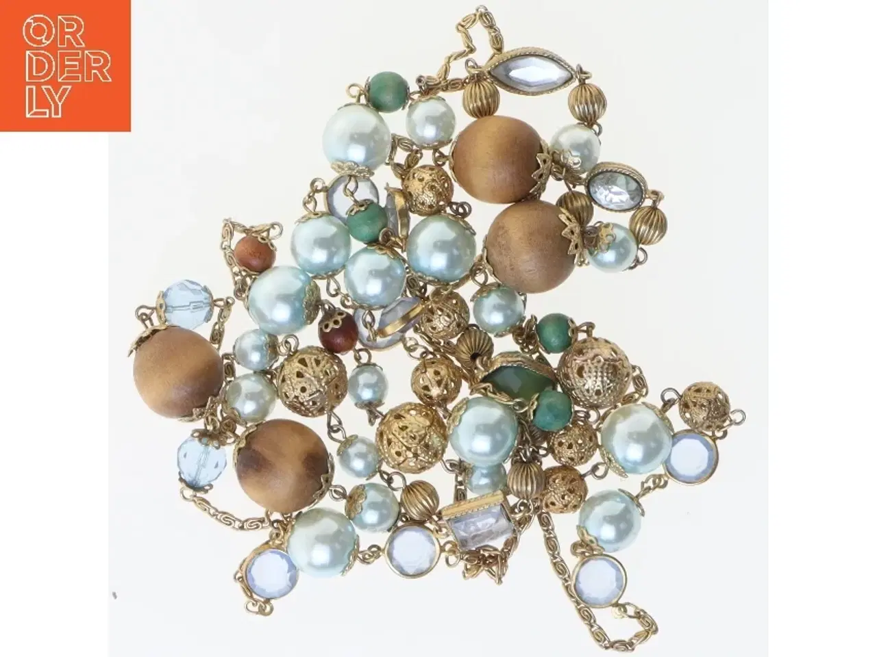 Billede 1 - Lang halskæde med perler og vedhæng (str. 80 cm)