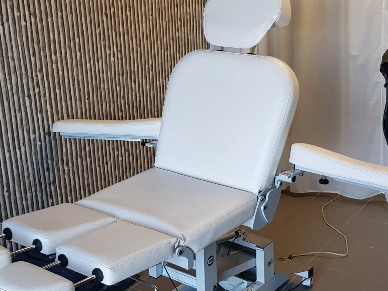 Billede 8 - Behandlingsstol fodbehandling/massage