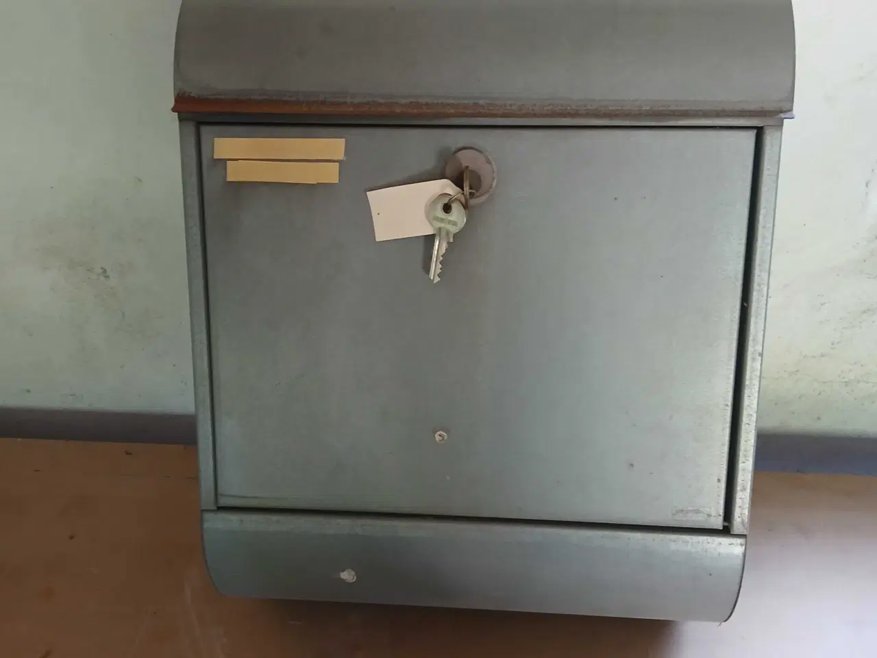 Billede 2 - Postkasse