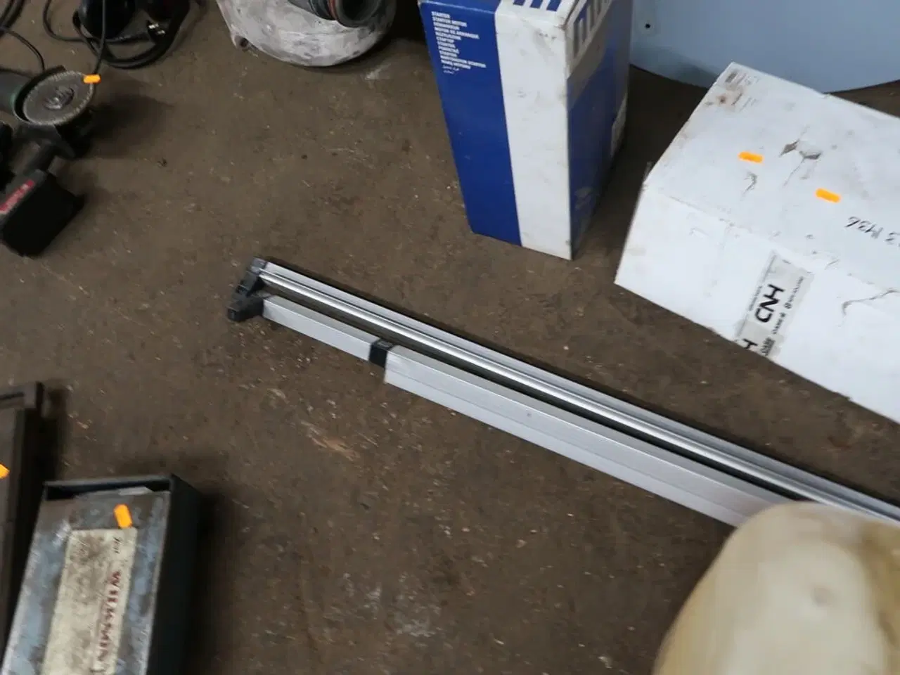 Billede 4 - 2 stk. skinner