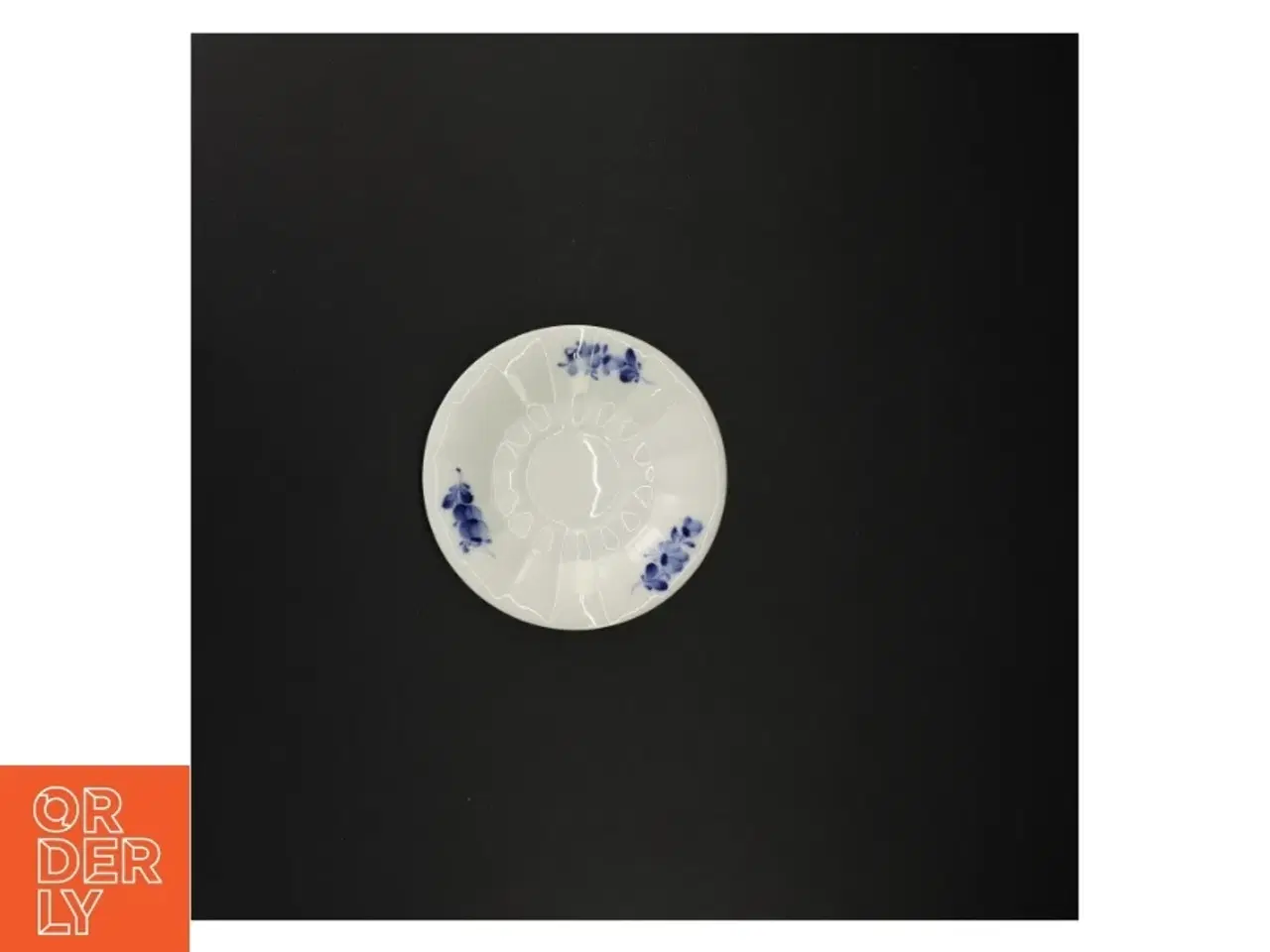 Billede 5 - Blå blomst porcelænstallerkner fra Royal Copenhagen (str. Diameter 14 cm)