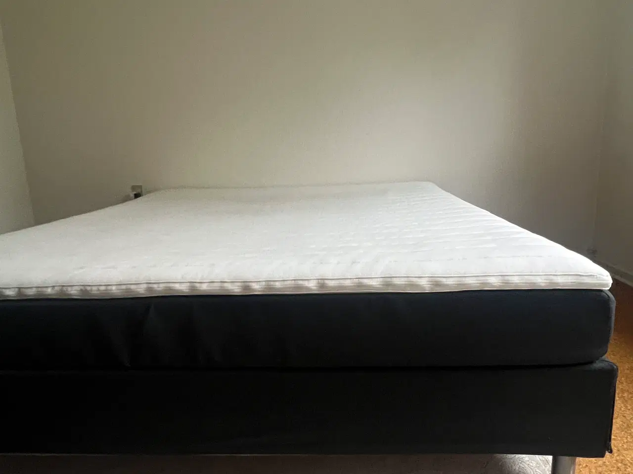 Billede 4 - Soveværelsesseng 180x200cm sælges