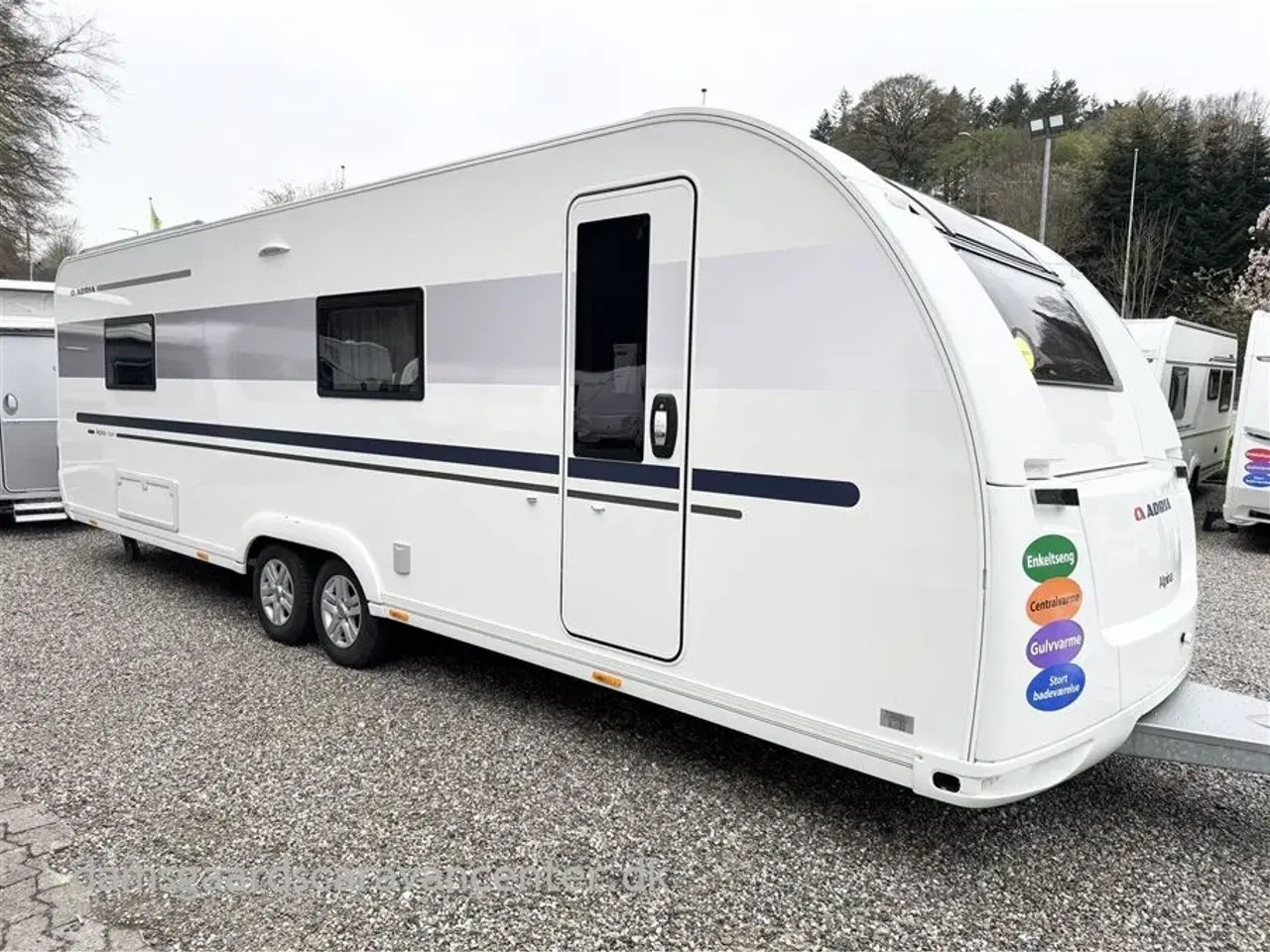 Billede 2 - 2018 - Adria Alpina 753 HT   Enkeltsenge-Alde-Gulvvarme-Endebad